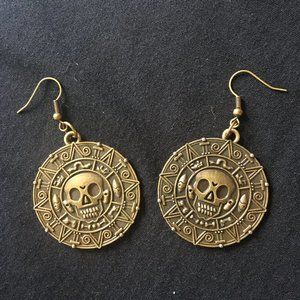 Skull Medallion Earrings Pirates of the Caribbean